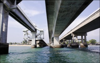 Sarasin Bridge - Connecting Phuket with the main land of Thailand