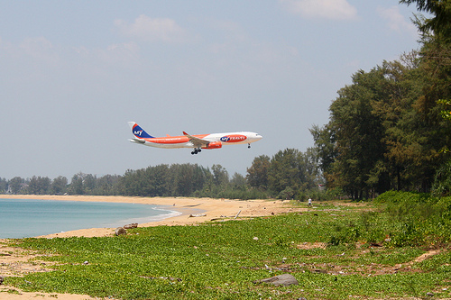 Phuket International Airport Landing