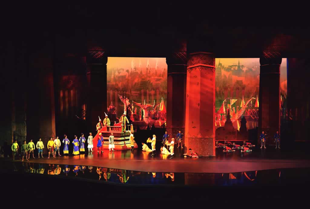 Siam Niramit Show Phuket - Palace
