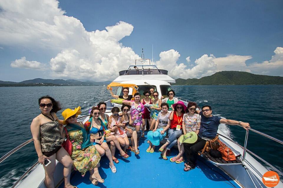 MV Chandra Cruises - Sundeck